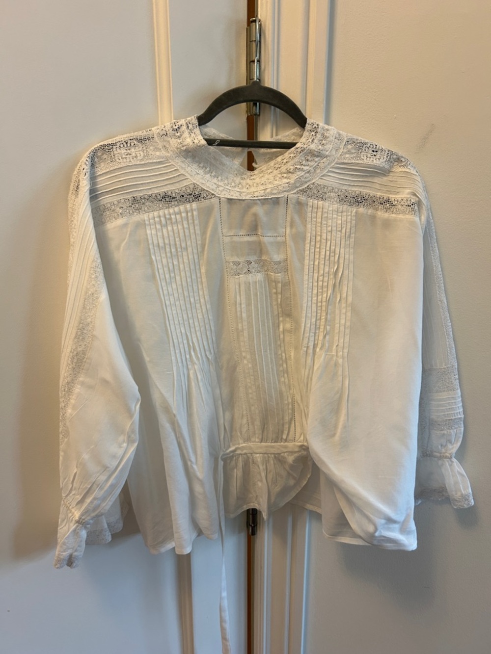 Vanessa Bruno White Lace Pintuck Blouse